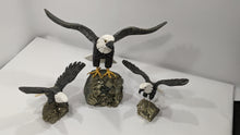 Load image into Gallery viewer, Black and White Onix Bald Eagle Sculpture, collectable sculpture